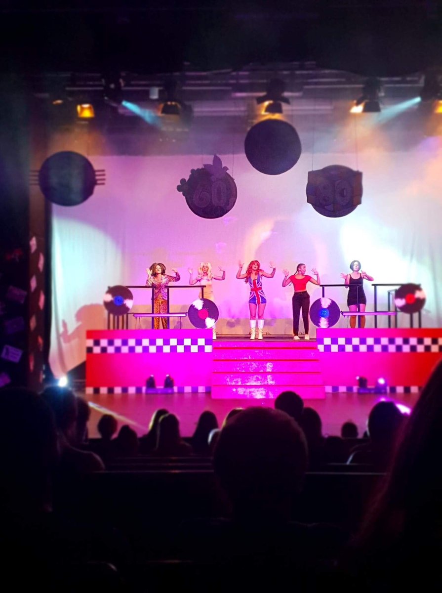 poptastictour's tweet photo. What a success! Till next time - THANK YOU!! https://t.co/iZ3fZiNMiK
