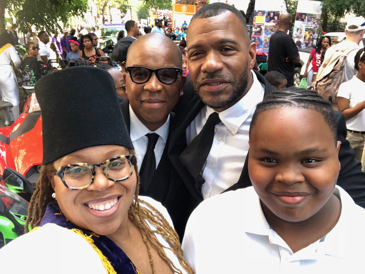 GWChunkyC's tweet photo. #HarlemUSA W113 & #AdamClaytonPowell
#HarlemParade https://t.co/f2BeDCkLCE