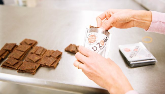 NatchCom's tweet image. With #ecommerce accounting for 80% of its business last month, @WildZoraFoods is living proof that a brand can thrive online.

We're looking forward to having co-founder, Josh Tabin, speak at #NatchCom!

#NatchBytes #RealFood #Paleo #PaleoDiet 

natchcom.com/news/2018/8/13…