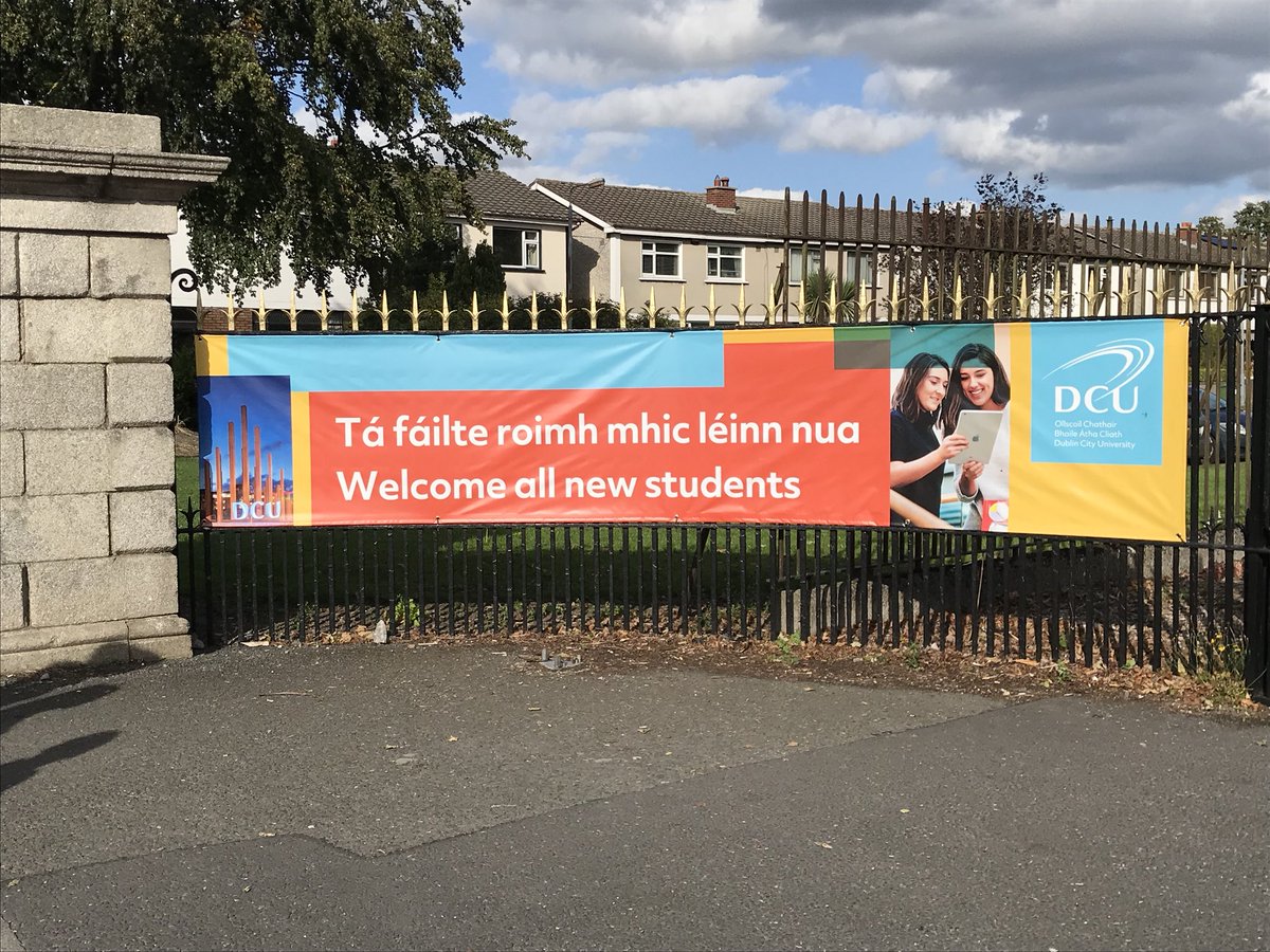 DCU's tweet photo. A big DCU welcome to all our new students joining us tomorrow! 
The best years of your life are about to begin!
Fáilte mhór roimh ár mhic léinn nua chuig OCBÁC! https://t.co/AMrSP9MrHV