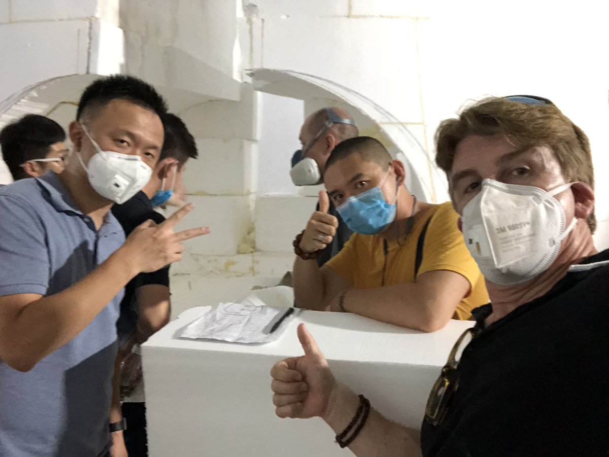 MLMcCoyEXP's tweet photo. When your in a #ThemePark #ShowSet PropShop it doesn’t matter where! They’re All the Same in #America and #China https://t.co/6m841etcbW