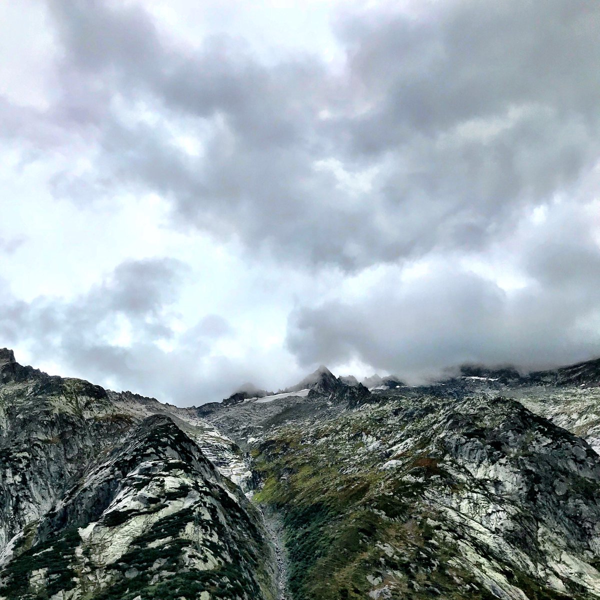 mhofstaetter's tweet image. besichtigung wasserkraftwerk #grimsel 2, kilometerweit im berg, sehr eindrücklich! #stollentroll #kwo #grimselwelt
