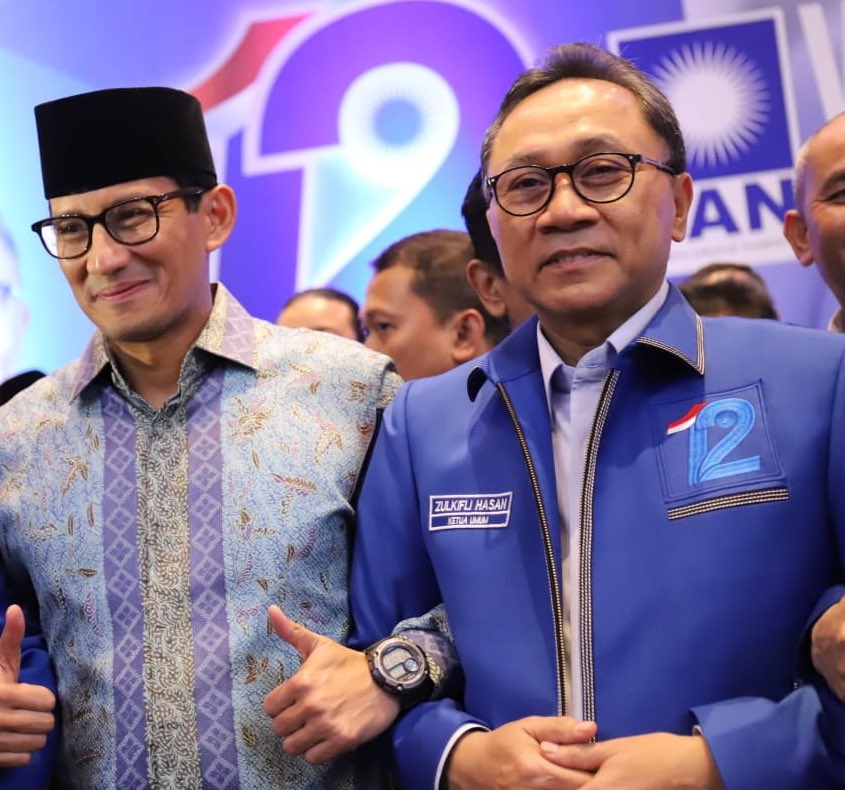 ZUL_Hasan's tweet photo. PAN percaya anak muda menentukan perubahan. PAN & Sandiaga Uno adalah jawaban utk millenial yg butuh lapangan kerja. Jawaban untuk emak emak yg ingin kebutuhan pokok turun harga. Setuju? OK OCE π
Partai Pilih PAN, Pilpres Pilih Prabowo Sandi (PAS) #12Pas https://t.co/qQgZyYL0x3
