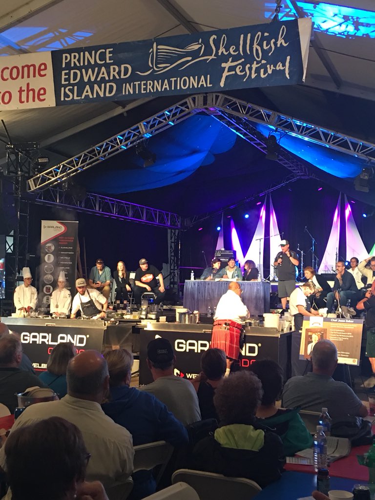 Having a great time at the Garland Finale competition at the International Shellfish Festival! Kids competition coming up next...and Ireland has decided to apply to compete next year 😛 #peishellfishfestival
