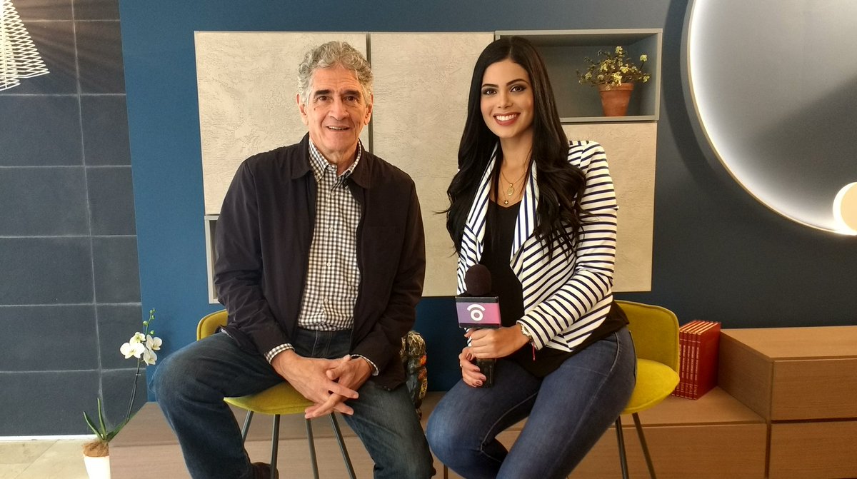 Esta tarde te invitamos a NO PERDERTE la enriquecedora entrevista con el Maestro <a href="/vosto/">Guillermo Carrasco</a> y conocer parte de sus historias musicales junto a <a href="/KarielysCR/">Karielys Cuadros</a> desde las 6:30pm por <a href="/Venevision_Plus/">Venevision Plus</a>