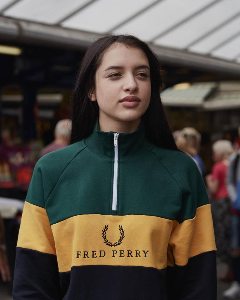 frelsen lejer skammel size? on Twitter: "Sporting a throwback 90's design, Fred Perry's Tonal  Embroidered 1/4 zip Track Top. #sizewmns SHOP: https://t.co/cXtaICmIMI  https://t.co/VjgWSMKmW2" / Twitter