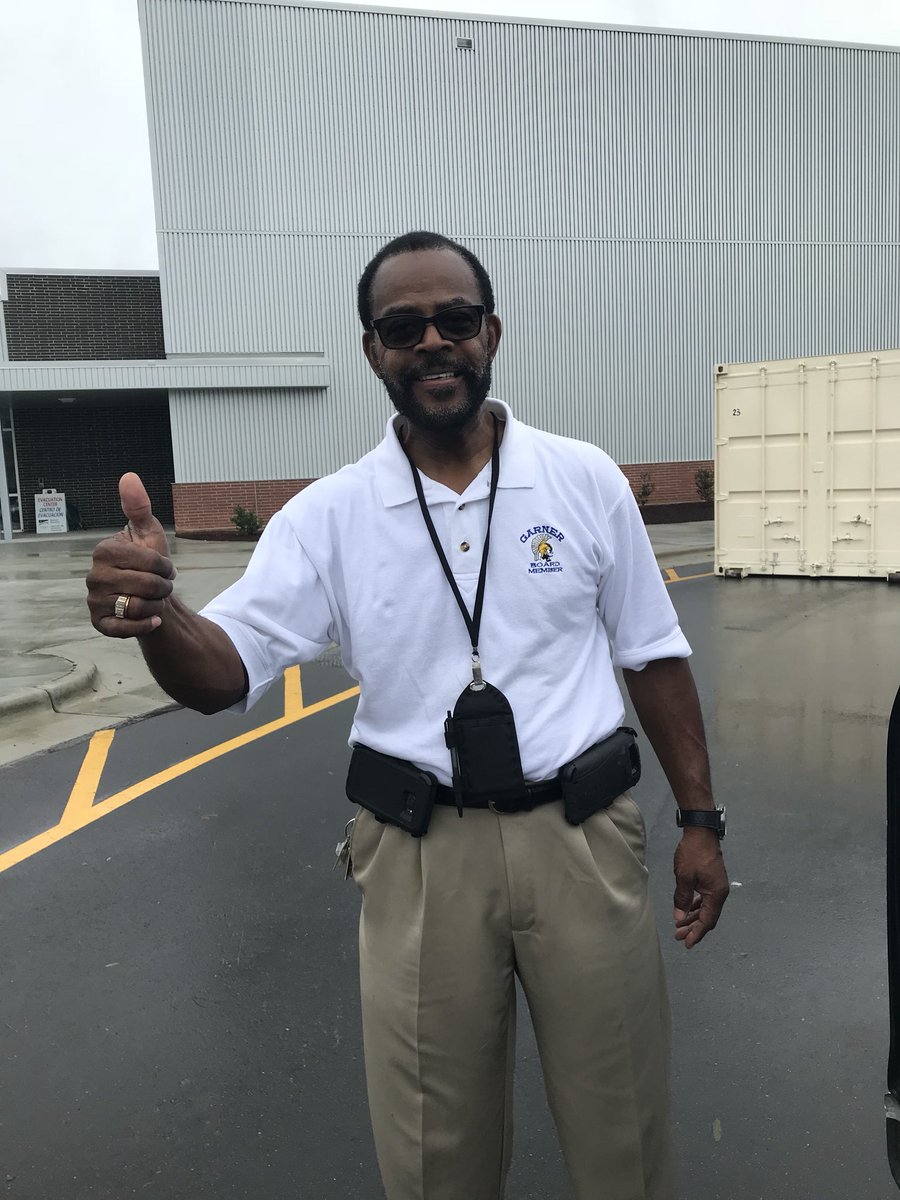 lesliewtaylor1's tweet photo. Shout out to this @WCPSS hero ... that’s Mr. Clark, Area Custodial Supervisor. He’s been @garnertrojans shelter 24/7 keeping things running! Talk about a heart for service! #WakeProud #BehindTheScenes https://t.co/vl77K3l7ua