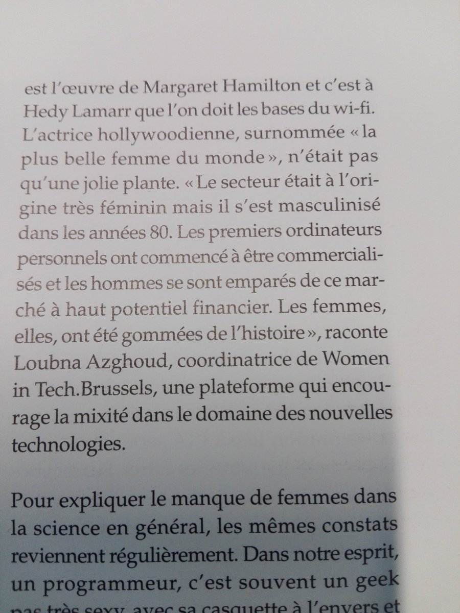 louasgood's tweet photo. Super dossier sur l Innovation et l #AI dans le @ELLEBelgique de septembre. Merci pour l interveiw😊 ou comt démystifier ce secteur auprès du public féminin. #WomeninTech #TimesUpGoDigital https://t.co/jW31hwicZi