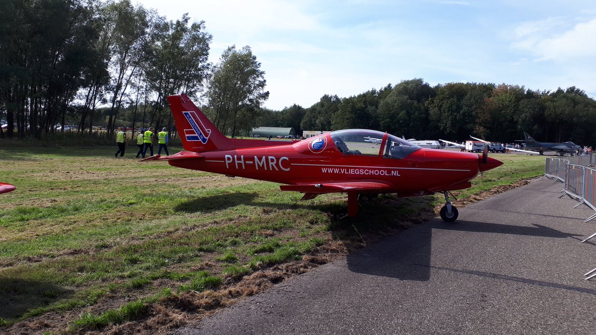 ellyanoniem's tweet image. #TechnologyBase óók prachtige #vliegshow.