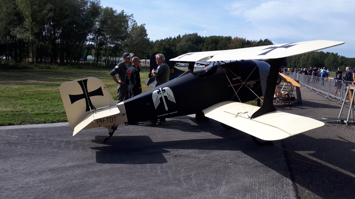 ellyanoniem's tweet image. #TechnologyBase óók prachtige #vliegshow.