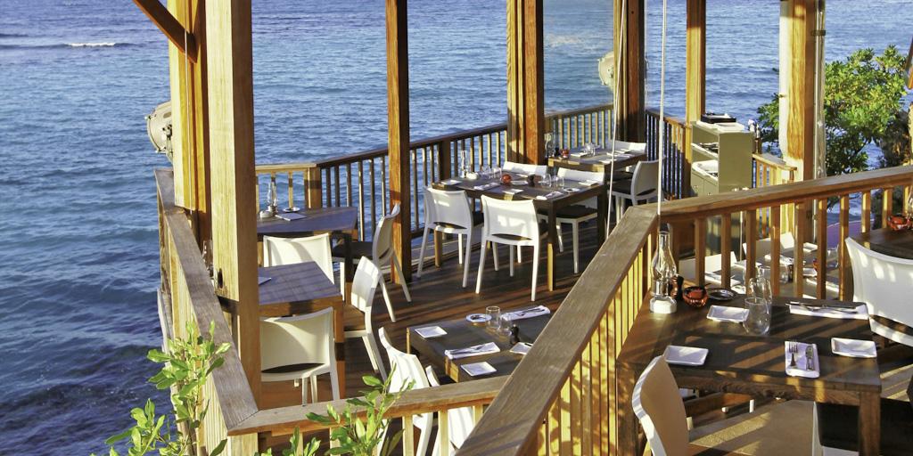forayapp's tweet photo. Make sure you pick the best places to eat in #StBarts with this guide to the island's finest restaurants: https://t.co/99lXIVcn1i https://t.co/0xJCVgE6g5