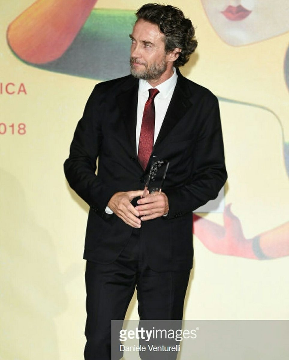 AlessioBoni_FP's tweet photo. @alessioboni66  -  Ricordi da Venezia... 👔 @BarenaVenezia 
🕶 @marcomelis65  
🙏 @PremioKineo "Diamanti al Cinema"

#AlessioBoni
https://t.co/cWOje1jJVM https://t.co/UIoYFSXPrs