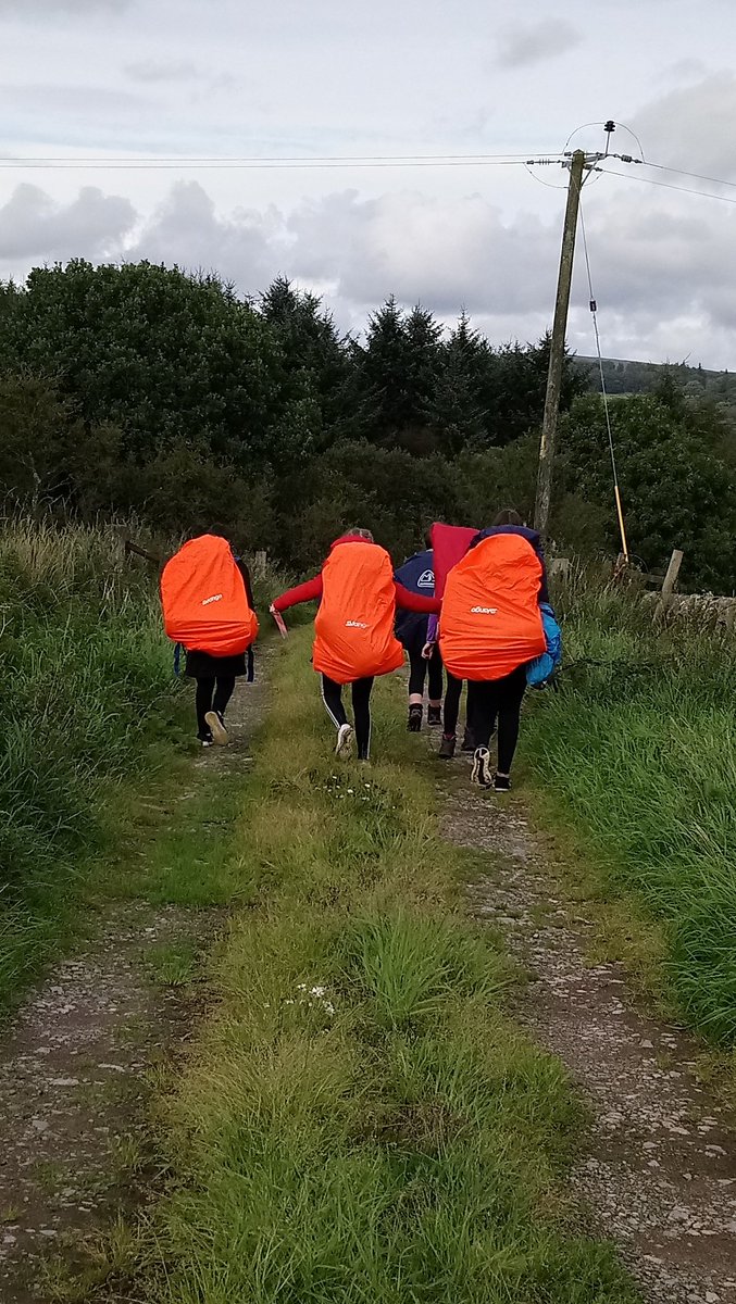 MissDavisHE's tweet photo. Well done to 3 S4 girls completing their bronze DofE expedition #halle, #kelly #sarah #DofEAdventure https://t.co/Aub6QLCNVJ