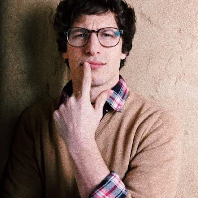 illicitrozanov's tweet photo. @DailyBrooklyn99 how can one human be SO beautiful? https://t.co/cOR8IVDFb2