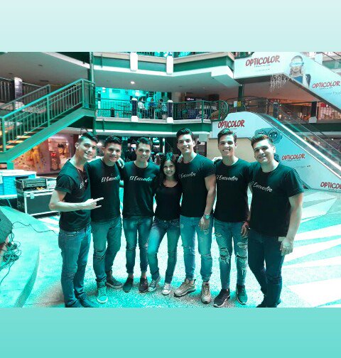 RMJS_10's tweet photo. @Abrahanrome_  @LandaMusicVzla  @memomusicve  @CarlosDMusic_  @dannysanzmusic  @DanielAlbornozV  ellos son @elencuentro_fp los amo❤ https://t.co/iLnkA9uvCt