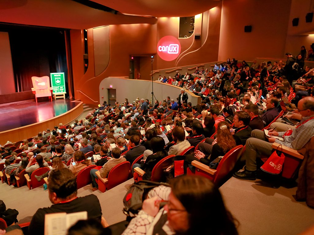 canuxconf's tweet image. First thing Monday morning, you should convince your boss to send you to CanUX. We wrote a handy post to help you do just that: canux.io/send-me-to-can… #ux #canux