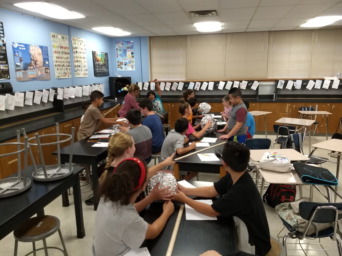 foremanscience6's tweet photo. An amazing week: collapsing stars to learn density, and Element Presentations. #LMSScienceTeam
@LampasasISD @LampasasMS https://t.co/t6cDBOBebP