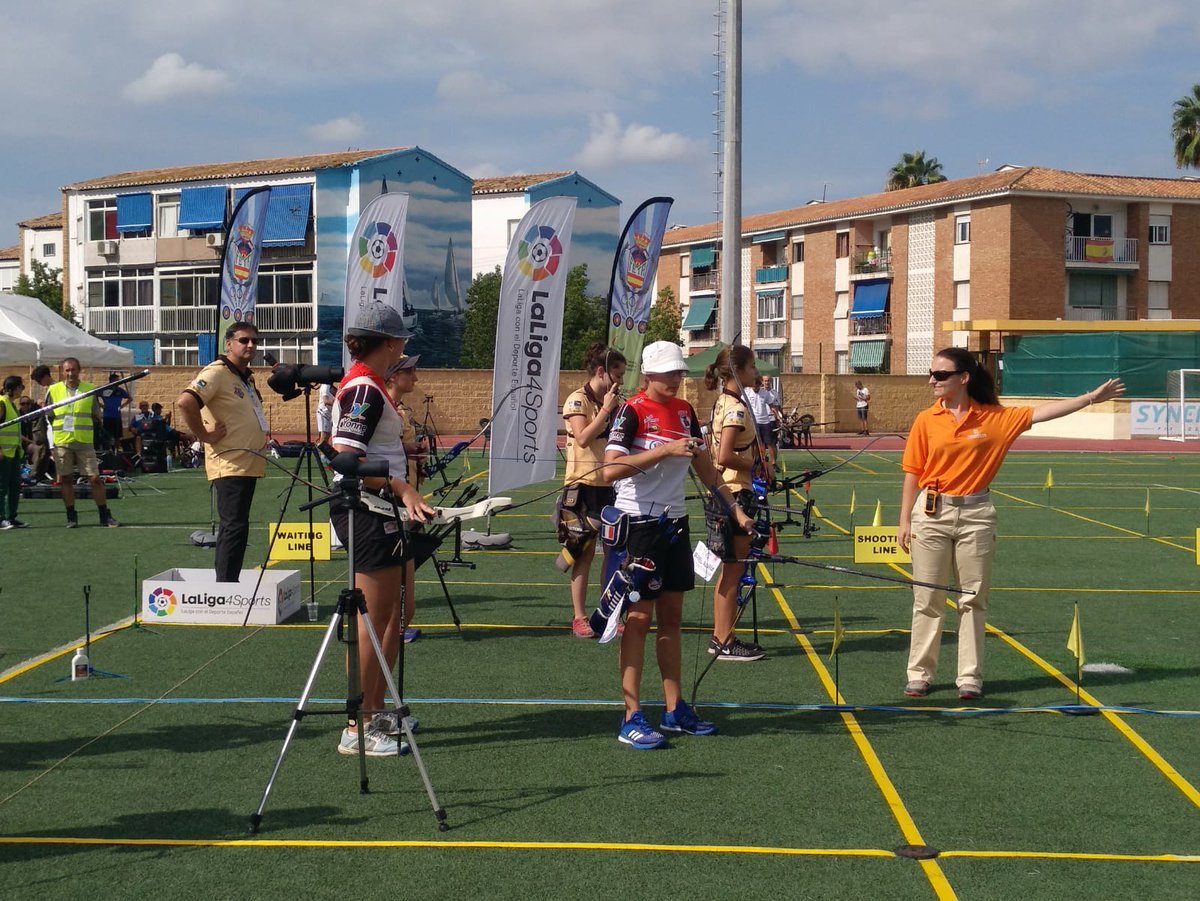 Final matches in the European Club Teams Cup.
RECURVE WOMEN
Gold: Arc Club Nimes 🇫🇷 5:4 Al'Kala 🇪🇸 
Bronze: La Sentinelle de Brienon 🇫🇷 6:0 Archers Rennes 🇫🇷
Nimes takes the gold in the shoot-off after an amazing 0:4 come back in a very beautiful final.
#ECTCFuengirola18