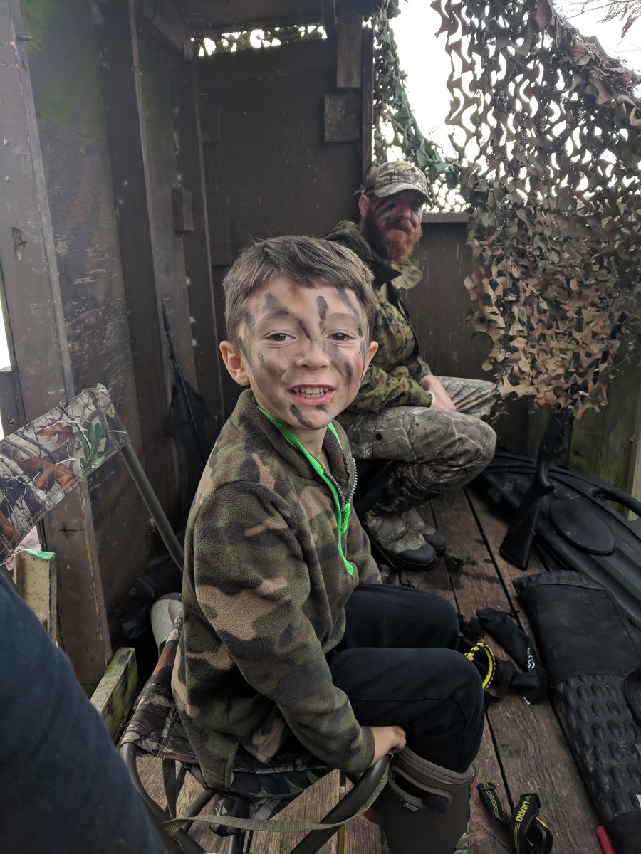 RogueUnlimited's tweet photo. The future of hunting and conservation start with the first hunt. Get em out! #youthhunt #hunting #waterfowler #conservationthroughhunting #earlygoose #ruoutdoors https://t.co/8OSiVBMplZ