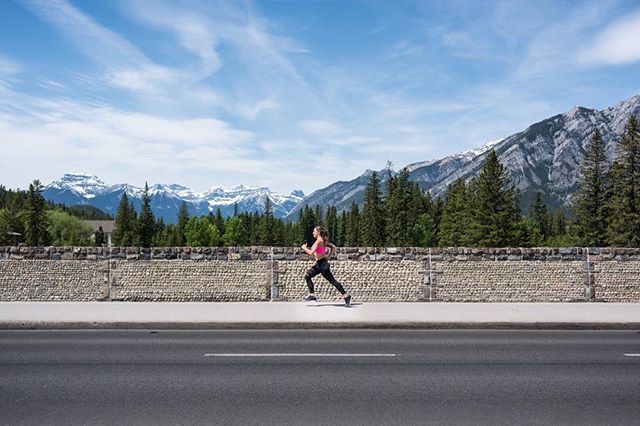 JerryChenPhoto's tweet photo. The air is nicer here! Running in downtown Banff, Alberta.
⠀⠀⠀⠀⠀⠀⠀⠀⠀
#Running #fitness #workout #outdoor #fit #workout #Banff #photo #photoshoot #training #motivation #nature #run #travel #jerrychenphoto #photo #photography @jerrychenphoto https://t.co/wWkyV1E4PH