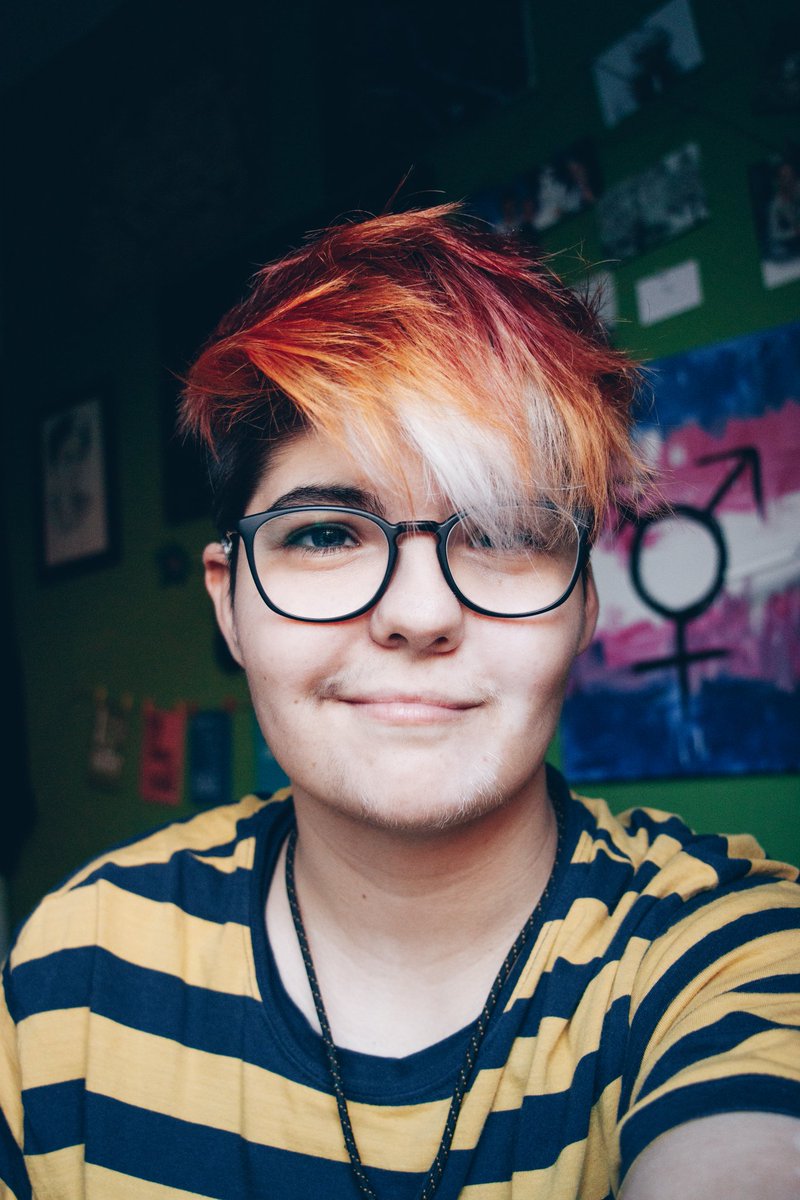 xbroseidon's tweet photo. soooo.... i did it π€·ββοΈ #transandbeautiful #loooovemyhair https://t.co/grZwDObYvZ