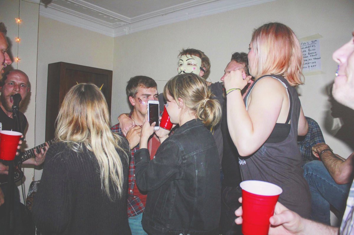 We’re looking to get another video done for a song. Nothing complicated, just us playing along to the track. We’ve got locations sorted, unless the potential videographer has owt better. 
Stoke-on-Trent, Midlands, North West but willing to travel

Shares much appreciated