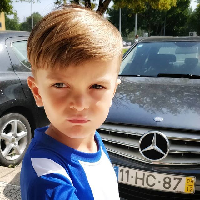 Is there any way to bribe his future entry into FC Porto with his very practiced "Blue Steel" look?🤔😁
.
.
#newhair #zoolander