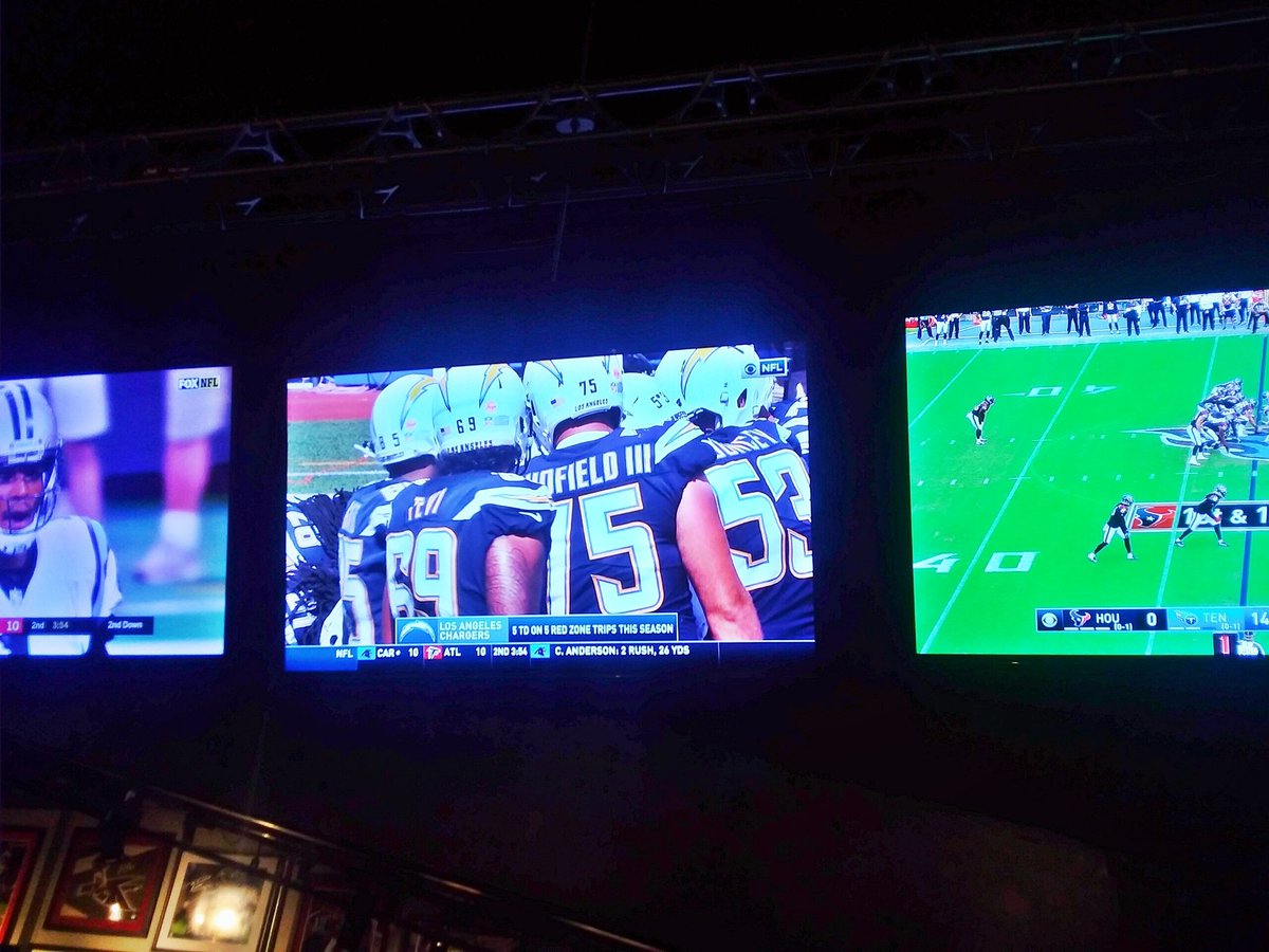 JD_FutUREPres's tweet photo. Whisky goes well with football
#THOTLESS https://t.co/jmsBOjZWSX