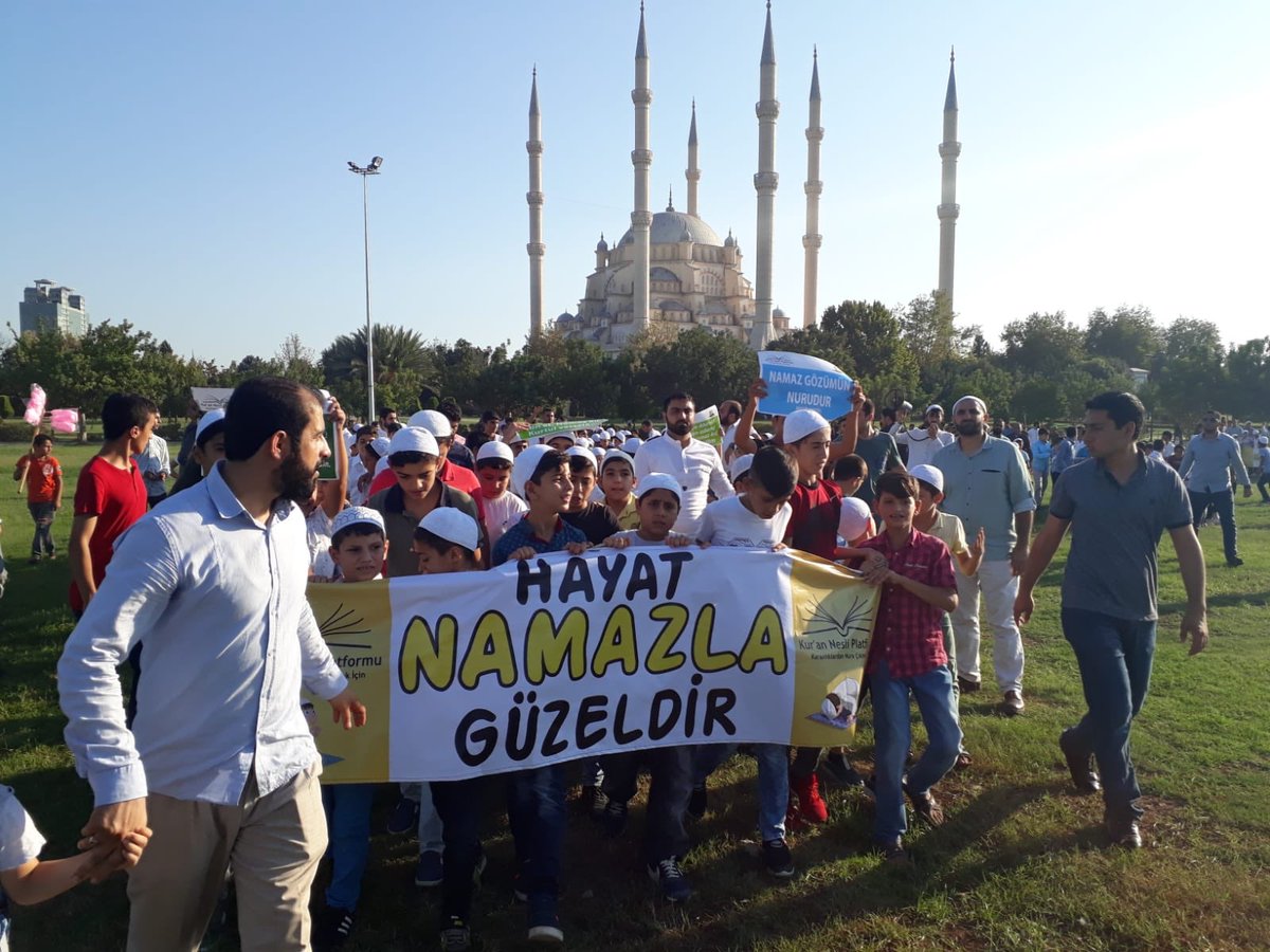 Orhanerkusresmi's tweet photo. Kuran Nesli Platformu’nun
“Hayat Namazla Güzeldir” temalı etkinliği son buldu.Teşekkürler Kuran Nesli Platformu... https://t.co/QcWIpLLuyd
