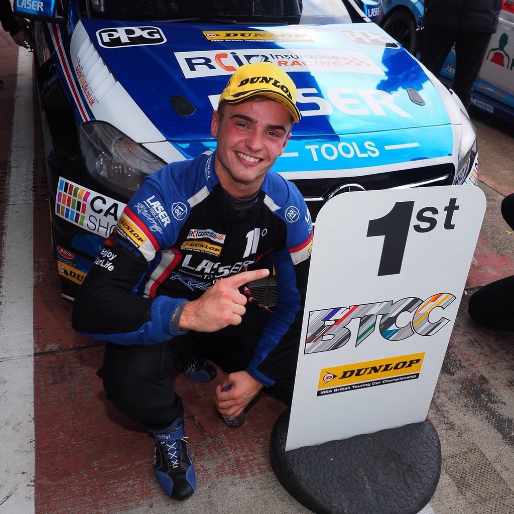 What an incredible drive to bring it home @AidenMoffat16 🏆 ! #GetTheEdge