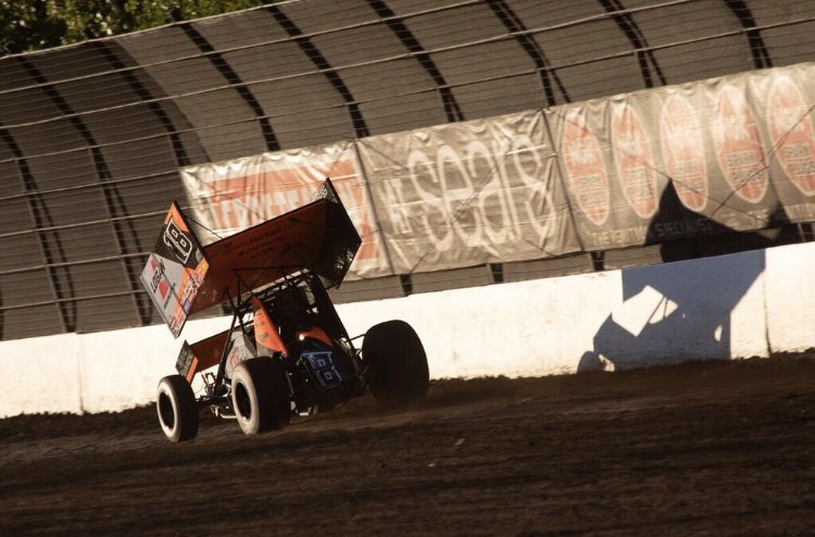 KcpRacing's tweet photo. Picked up 11th again @CalistogaSpeed last night @WorldofOutlaws. East bound to the big E via Iowa @IanMadsen #KCP18 #scenic #coolshadow https://t.co/WYJe6AnFkx