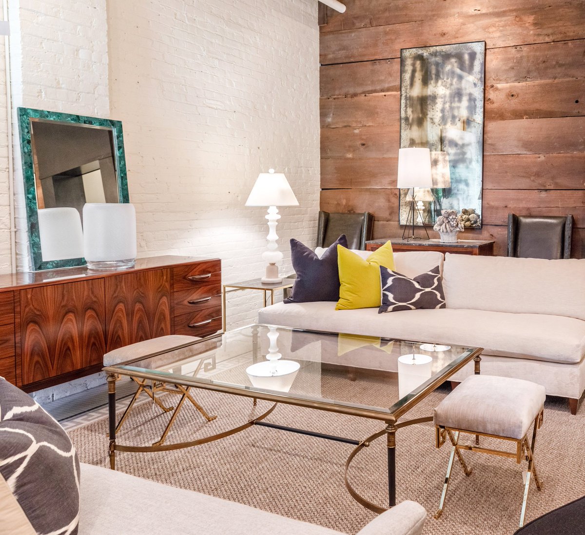 BittnersDesign's tweet photo. Urban Living, at Bittners. #interiordesign #Bittners https://t.co/4DKH5LmnKg
