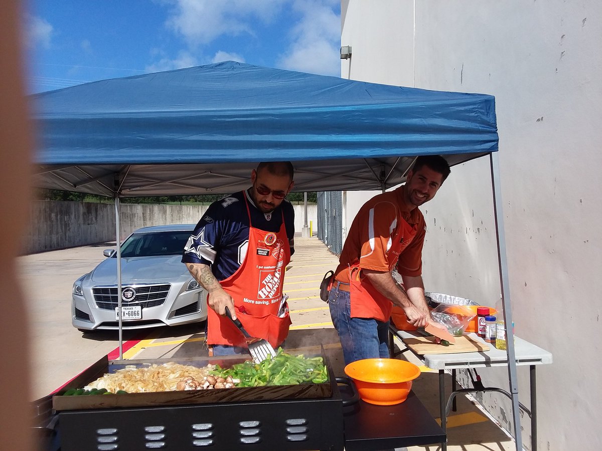 JacqueSheets's tweet photo. #SuccessSharing2018 fajitas!! https://t.co/FYE1BIWRYC