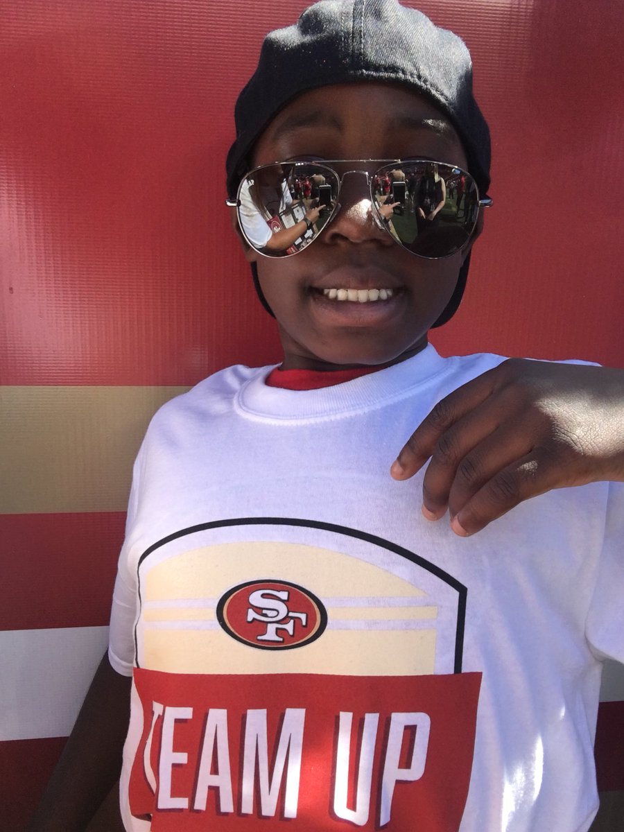 2Vanessa's tweet photo. #49ersselfies https://t.co/q7kYlqnctI