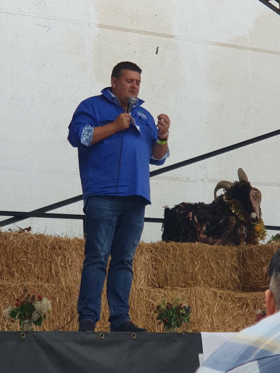 Escalwen's tweet photo. A delightful day @afoodfestival talking about @NaturalWagyu on stage and with @BBCRadioWales @RealLynnBowles https://t.co/JmKbdj8v0h