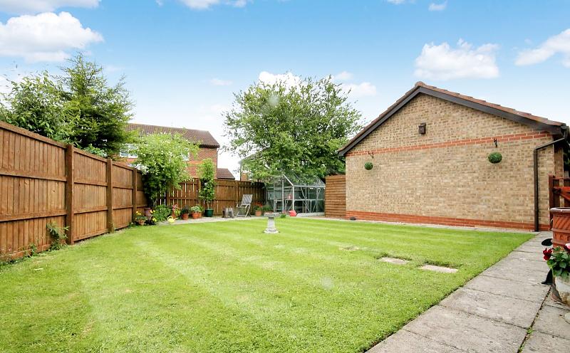 🏡🏡 New listing 🏡🏡
Crestbrooke, Northallerton
Guide price £225,000
*No chain*
Newly refurbished 3 bedroom detached bungalow just few minutes walk from the town centre.
To arrange a viewing DM us or call 01845 518102.
#estateagents #Northallerton #movinghome #newhome #movingday