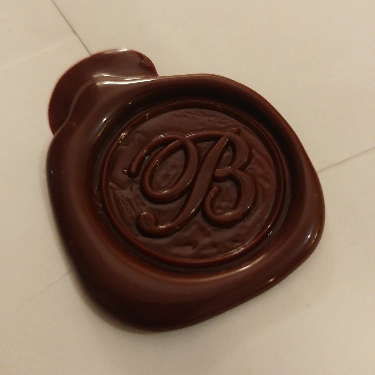 laineyroths's tweet image. Done my first wax seal 😁

Yes I AM a Tudor
You may call me "your majesty" 😂

#monogrameverything #waxsealstamp #royalty👑