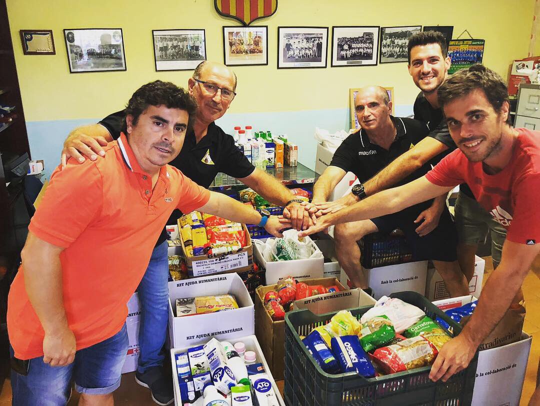 Eformationfun's tweet photo. UN GRAN EQUIP 💪

@FCJoanenc1923 #ajuntamentsantjoandevilatorrada @ematariu #aliments https://t.co/6rNpQQfhG1