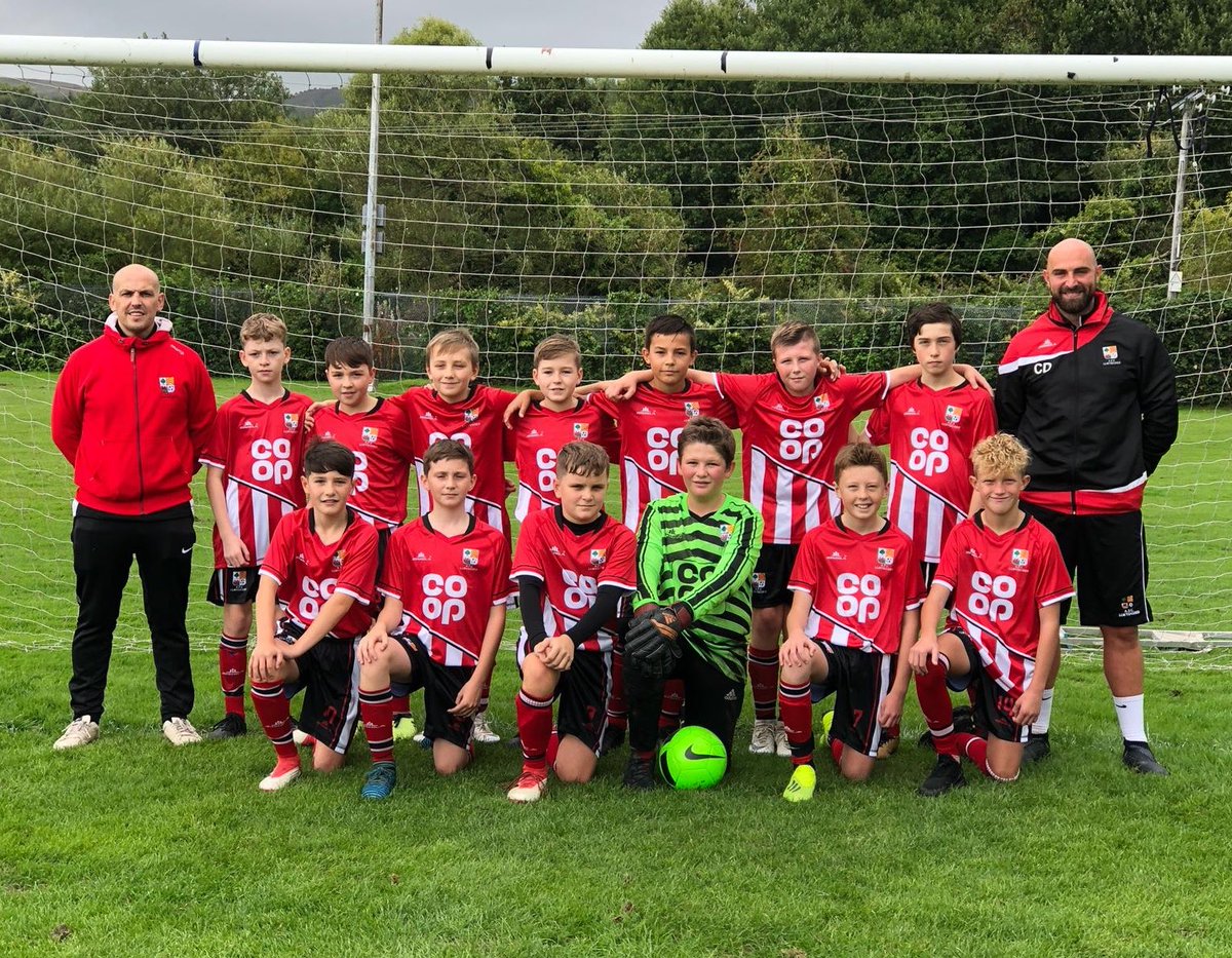 cdillustration1's tweet photo. @AFCLlwydcoed1 ‘Red’ U13’s look great in their New Away/Training @joshilasports Kit for 2018/19 Season sponsored by @coopukpress #CustomisedKit ⚽️👌🏼 https://t.co/R7VMmvoyJ5
