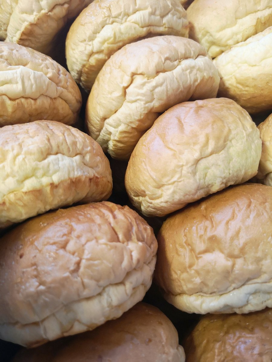 And Brunel Freshers week is officially underway! Delicious BBQ on the Quad today, more great food to follow in the next 5 days😋