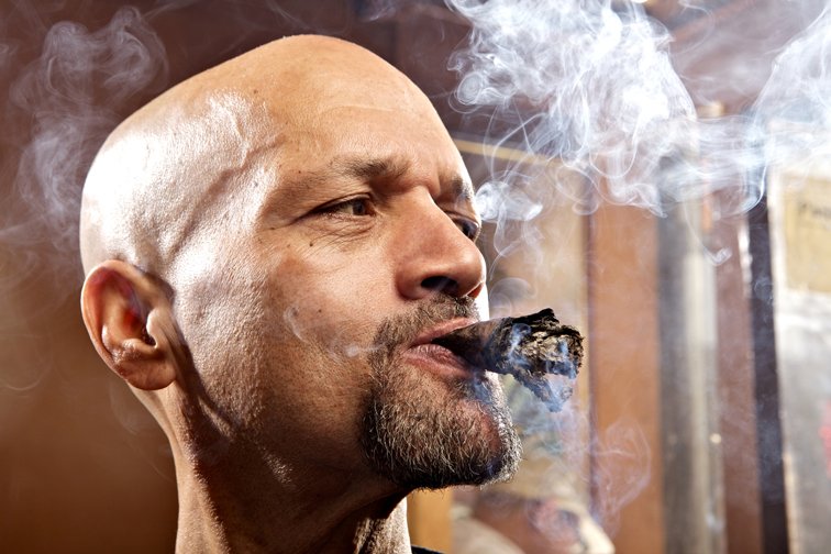 rojrodriguez01's tweet photo. @CigarAficMag , Love your stuff! Would love to shoot for you one day soon, my friends! In the meantime, I'll hope you'll share my work amongst your dedicated followers! Roj https://t.co/D73Ac9Sl5M
