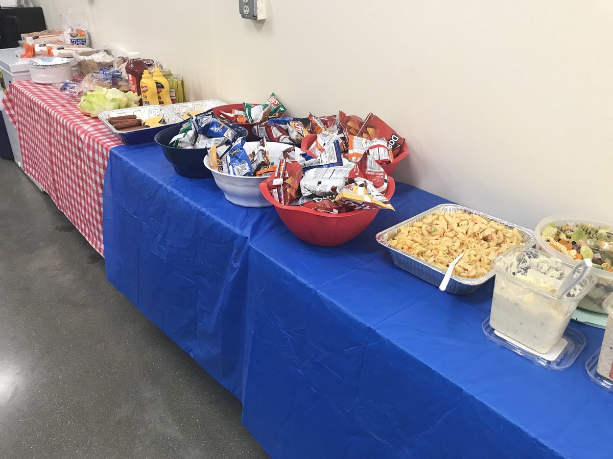 Tailgating today for success sharing! Repping the NFC North on jersey day!