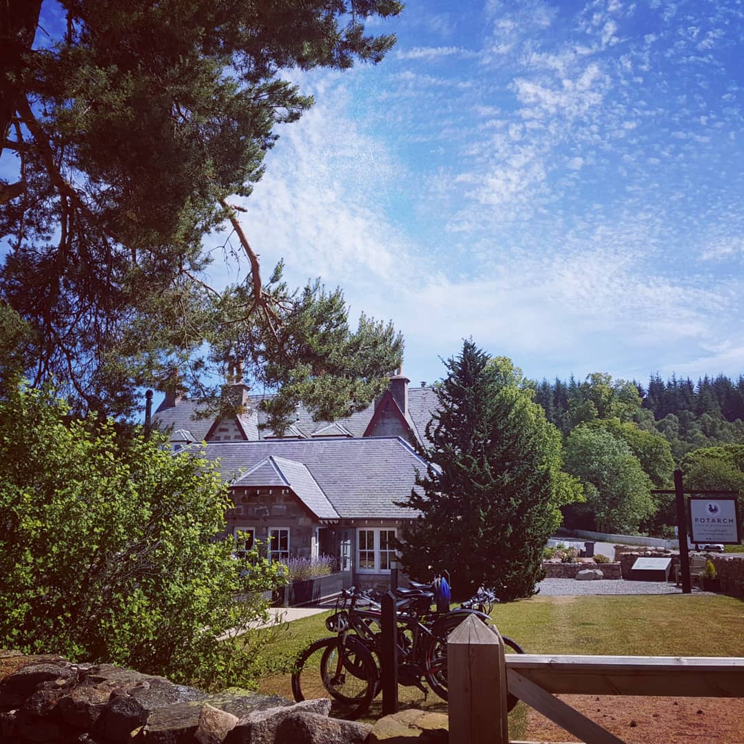 Autumn Exhibition of
New #original #Scottish #artwork 🎨by #artists @MButterworthart &amp; #howardbutterworth
Head out on ur #ne250 #RoyalDeeside #RoadTrip18. Find us situated on the stunning <a href="/BallogieEstate/">Ballogie Estate</a> not far from <a href="/Potarch1/">Potarch</a> 🍽🥗 #art #visitballater #visitcairngorms #visitabdn