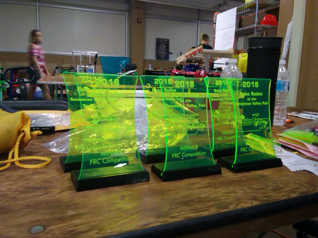 RNR4576's tweet photo. @FIRSTrobotProbs @TNValleyFair @RNR4576 Having a great time at #roborodeo #omgrobots https://t.co/JrmCRf6OsQ
