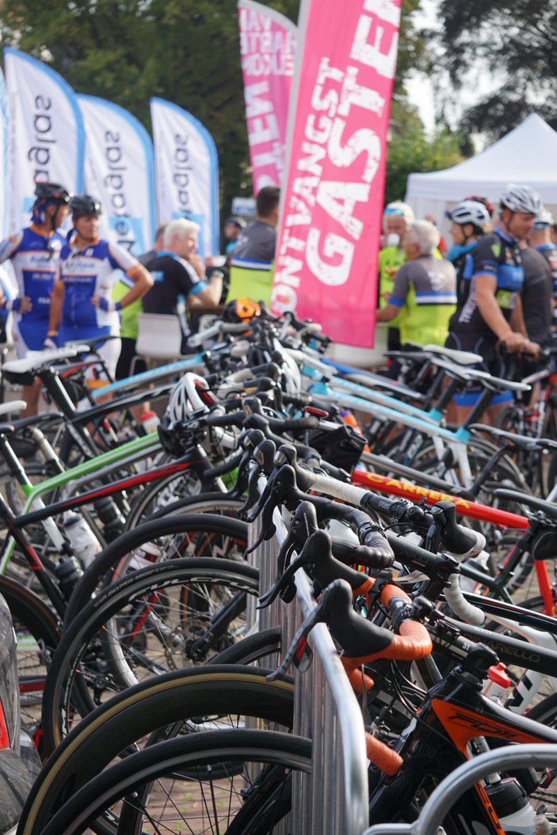 Supertrots om vandaag zo’n mooie wedstrijd en relatiedag te mogen organiseren. Supertriest het ongeval wat tijdens de koers heeft plaatsgevonden. Medeleven aan alle betrokkenen en nabestaanden. Dit is echt te triest voor woorden.