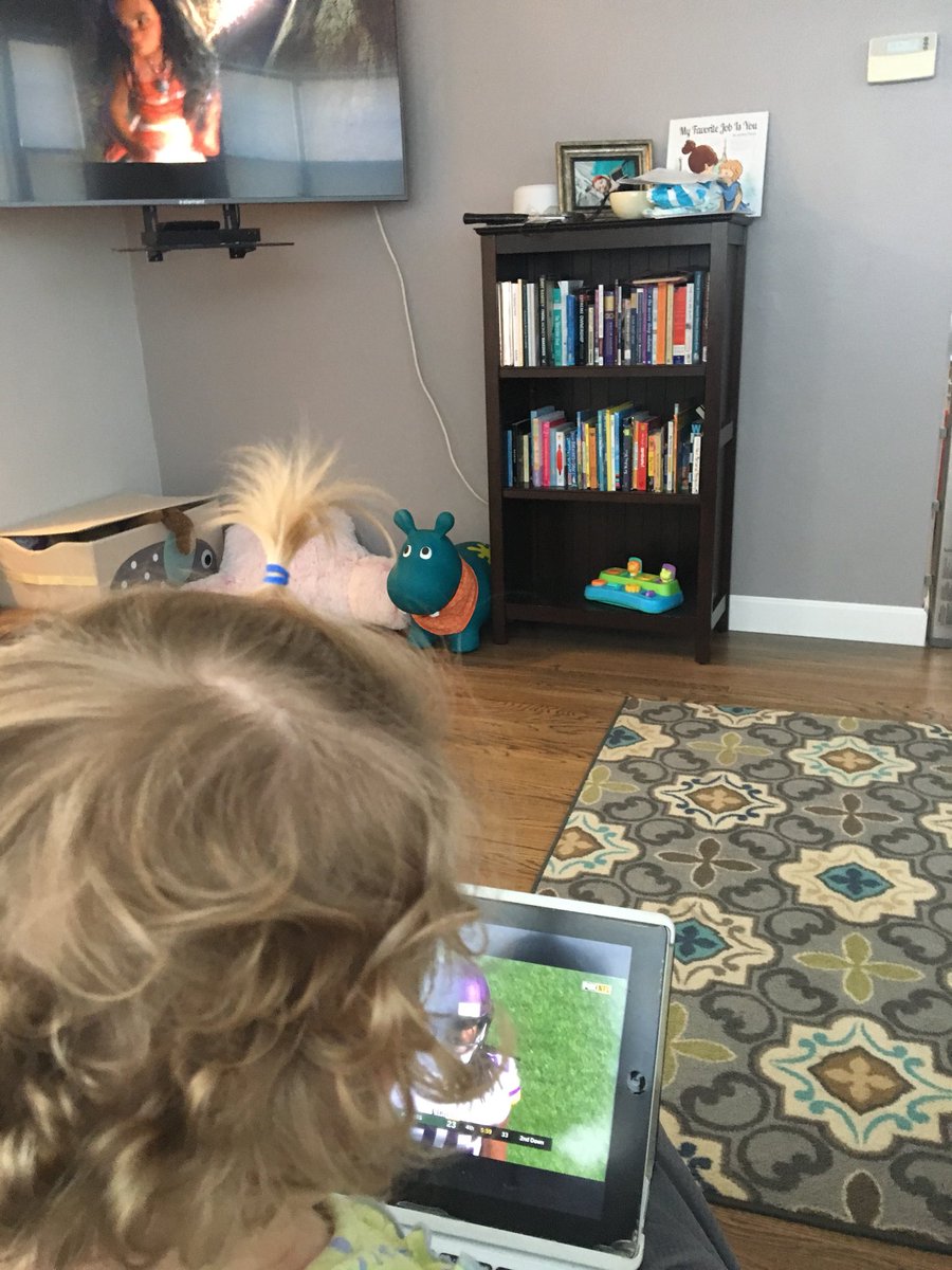 ChuckMiesbauer's tweet image. #SundayWin when your baby girl ditches Moana to crawl on Daddy’s lap to watch Vikings Packers!