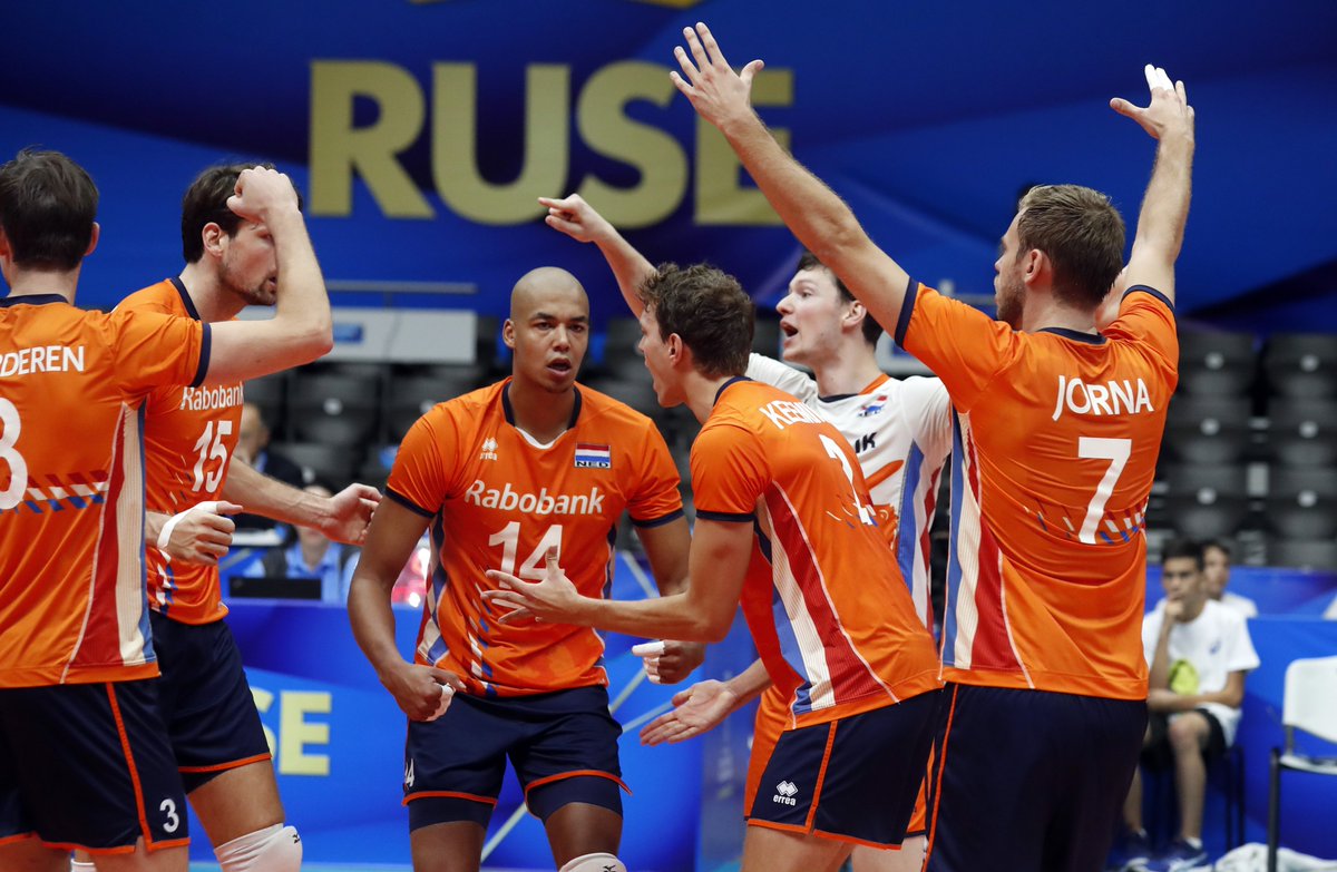 ErreaPolska's tweet photo. #ErreaSupport
🏐 MŚ 2018
📅 16.09.2018
🇳🇱🇫🇷 Holandia - Francja 3:2
#Errea
fot. FIVB https://t.co/bCHJloEatl
