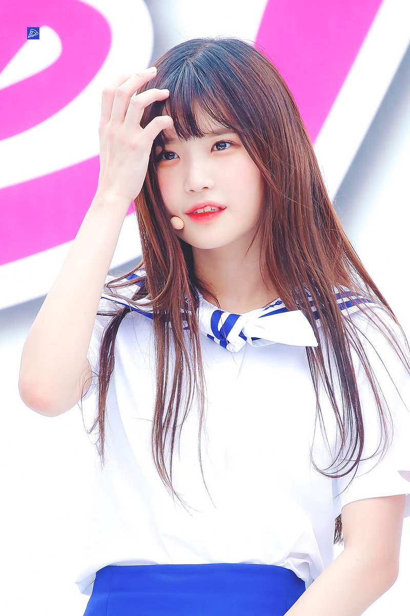 archiveshayoung's tweet image. 180916 | © zerohouse929 
↠#송하영 #프로미스나인 ˊ˗