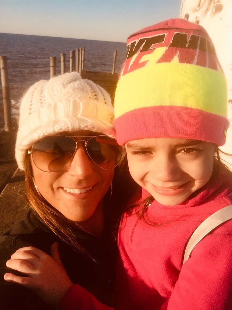 bella3955's tweet photo. My life ❤️ #mytwin #perfectdaughter #PRINCESS #sunnydays #onelove #staystrong https://t.co/cqIpO2sSct