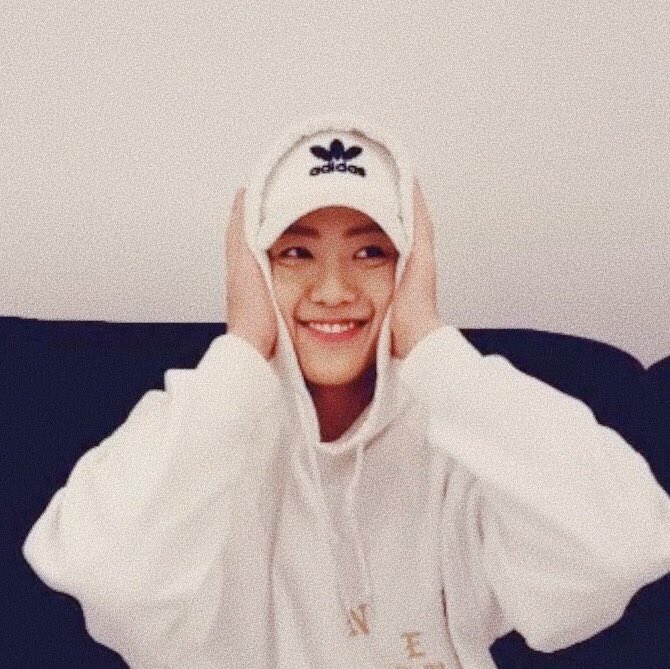 simplychanhee's tweet photo. like or retweet if you save 💛
-na jaemin, nct dream
(two icons, one header)
#jaeminlayout #nctlayout https://t.co/UvKFh3pKYs
